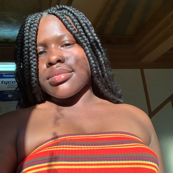 Meet your Posher, Sanabria - Picture 1 of 1